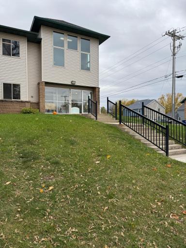 912 Hawthorne Street, 106, Alexandria, MN 56308