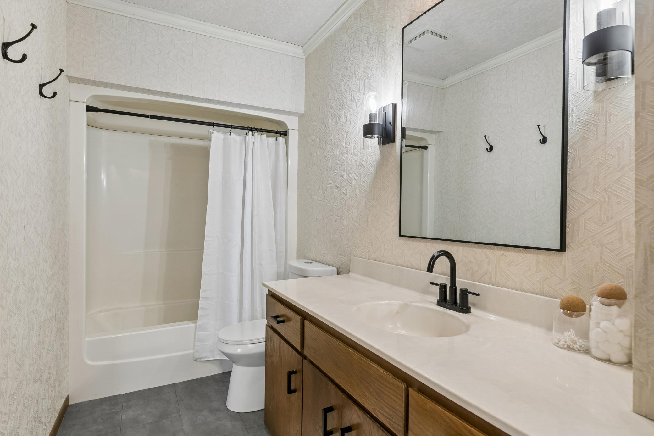 707 Hall Avenue - Spacecrafting - 0040.jpg