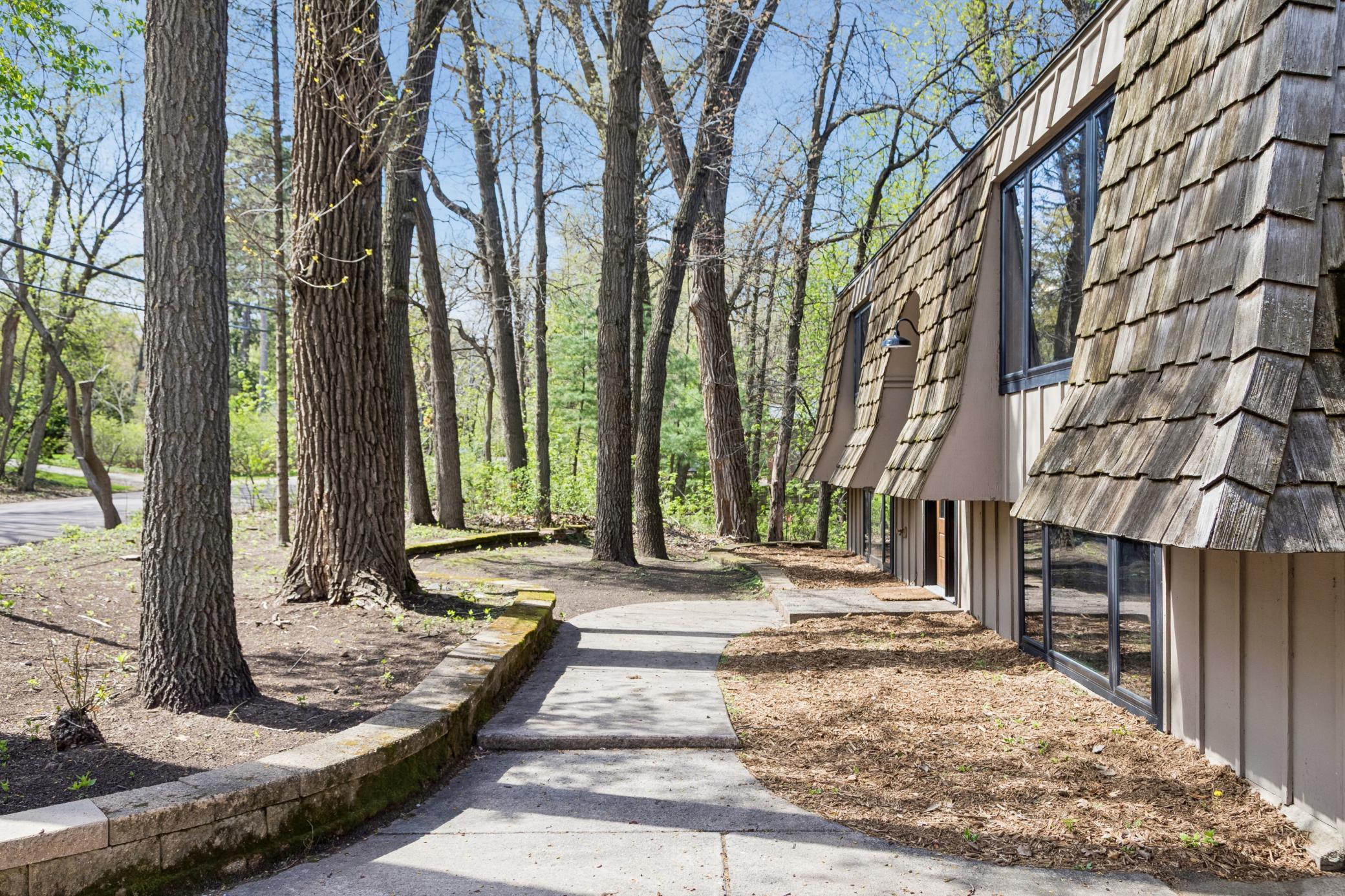 707 Hall Avenue - Spacecrafting - 0011.jpg