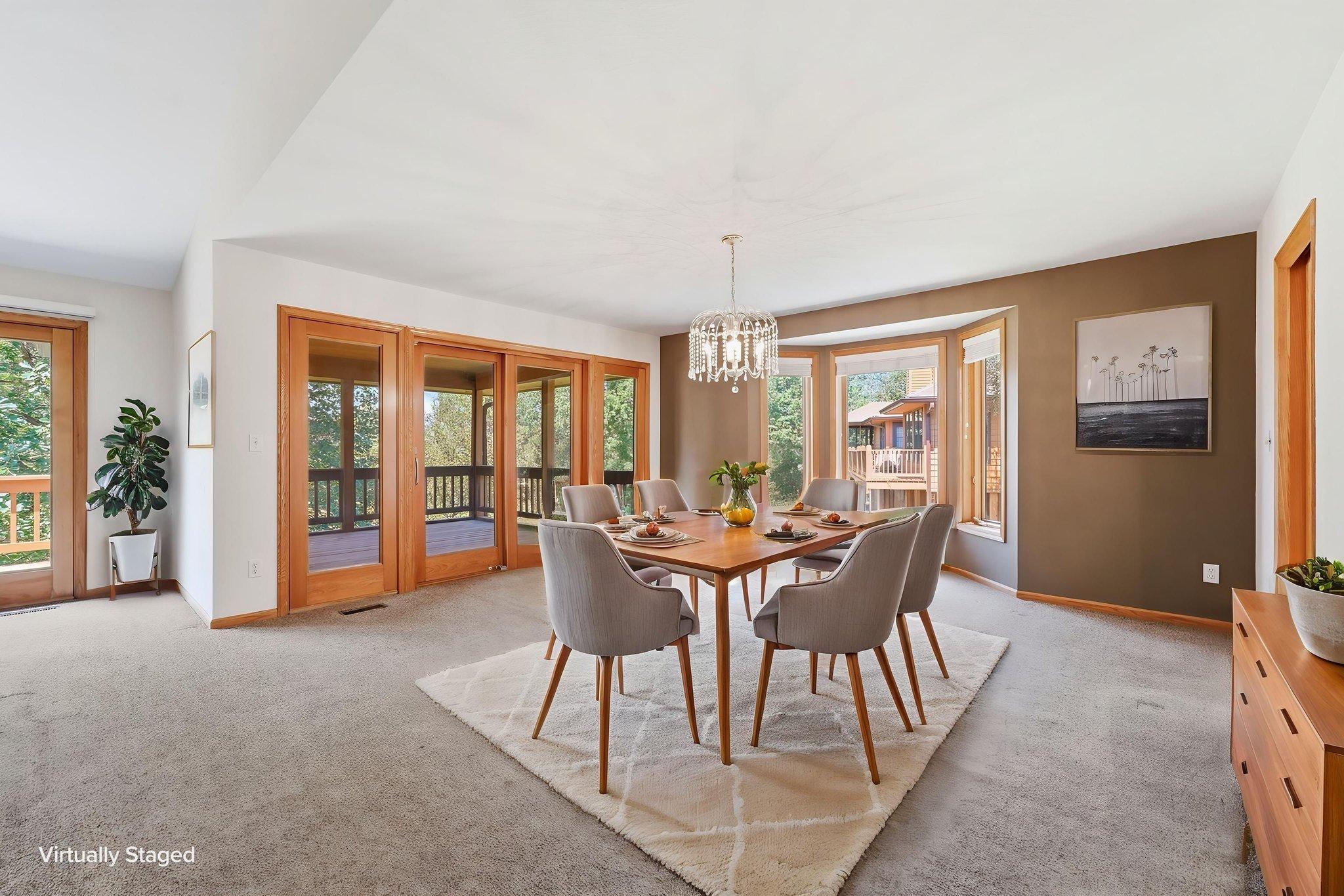 Dining Room Virtually Staged