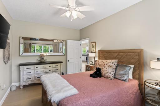 9459 Kirkwood Way N, Maple Grove, MN 55369