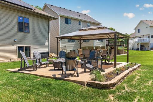9459 Kirkwood Way N, Maple Grove, MN 55369