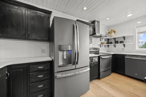 970 Rolling Greens Lane NW, Hutchinson, MN 55350