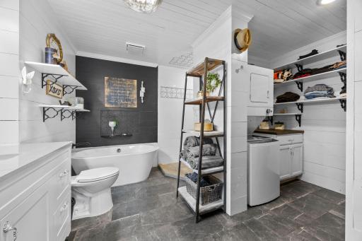 970 Rolling Greens Lane NW, Hutchinson, MN 55350