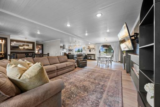 970 Rolling Greens Lane NW, Hutchinson, MN 55350