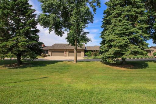 970 Rolling Greens Lane NW, Hutchinson, MN 55350