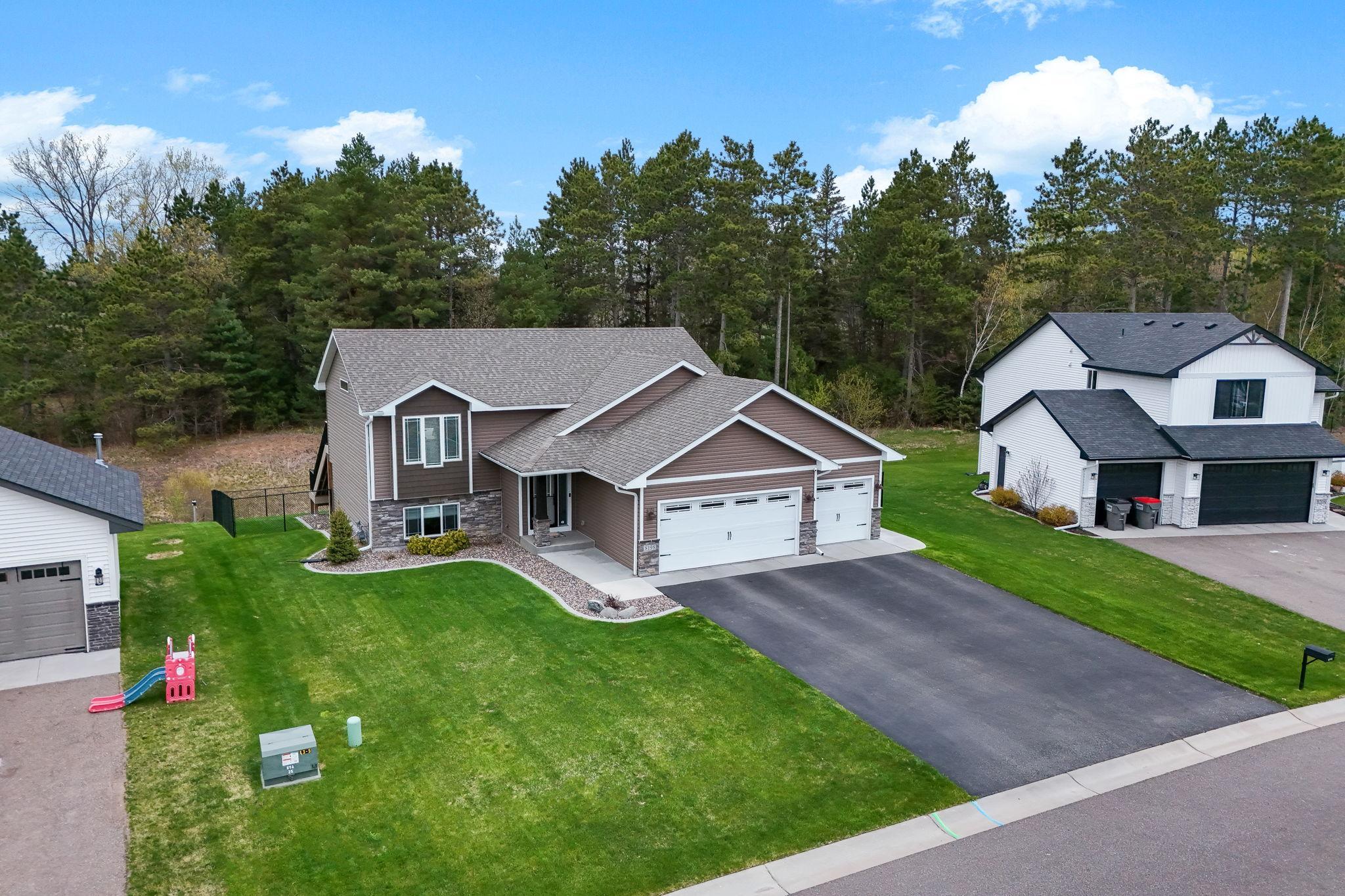 41-web-or-mls-8198-384th-Trail_Aerial-01.jpg
