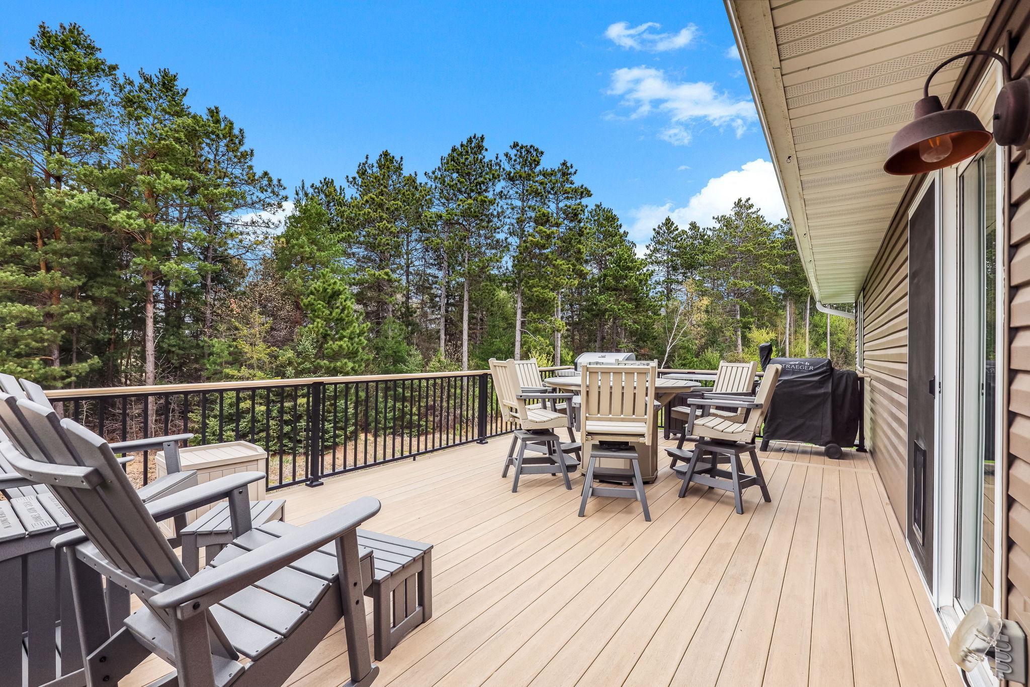 14-web-or-mls-8198-384th-Trail-14.jpg