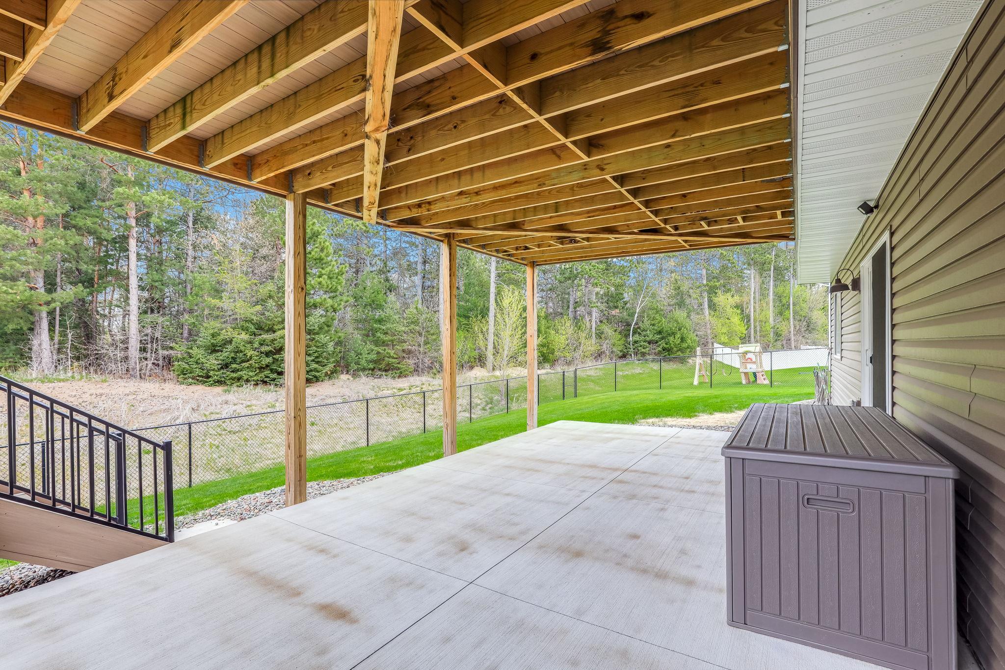 36-web-or-mls-8198-384th-Trail-36.jpg