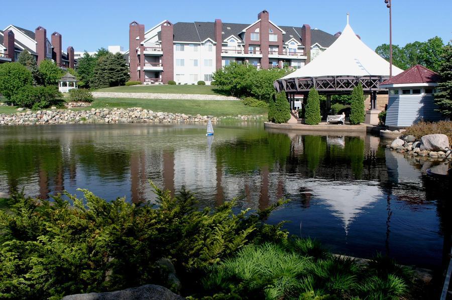 Beautiful Centennial Lakes Park