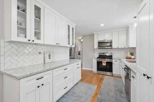 2505 W Armour Terrace, Minneapolis, MN 55418