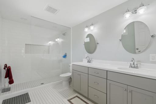 2505 W Armour Terrace, Minneapolis, MN 55418