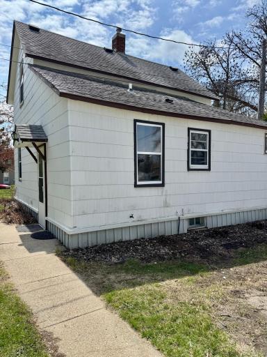 915 6th Avenue E, Alexandria, MN 56308