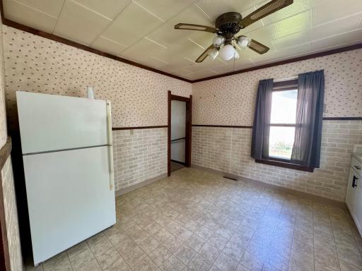 915 6th Avenue E, Alexandria, MN 56308