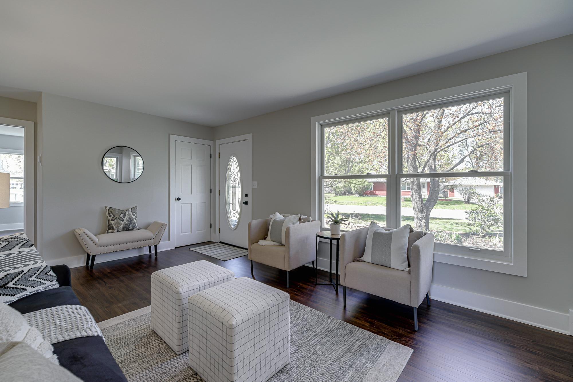 Living-Room-2.jpg