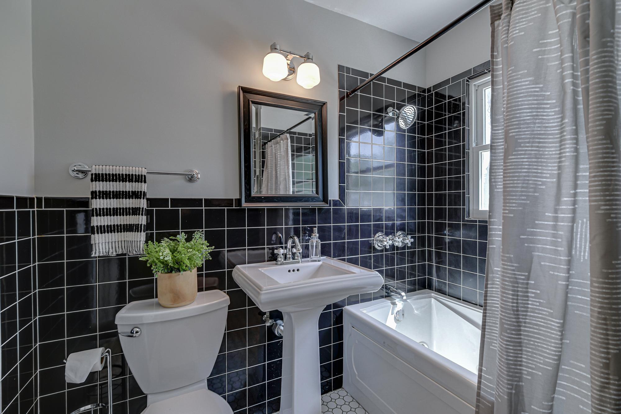 Bathroom-2.jpg