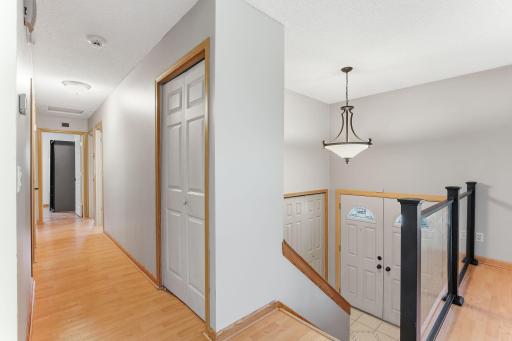 6-web-or-mls-1108-Lacota-Cir-06.jpg
