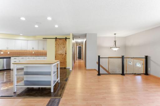 11-web-or-mls-1108-Lacota-Cir-11.jpg