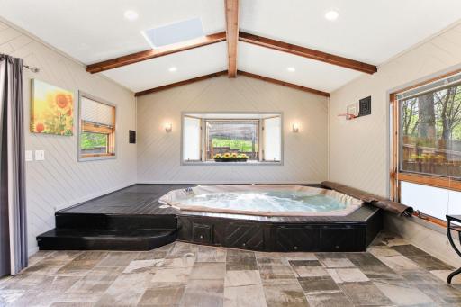 31-web-or-mls-1108-Lacota-Cir-31.jpg