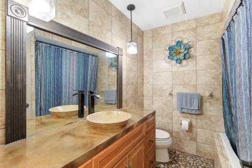 37-web-or-mls-1108-Lacota-Cir-37.jpg