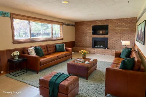 2454 Pascal Street, Roseville, MN 55113