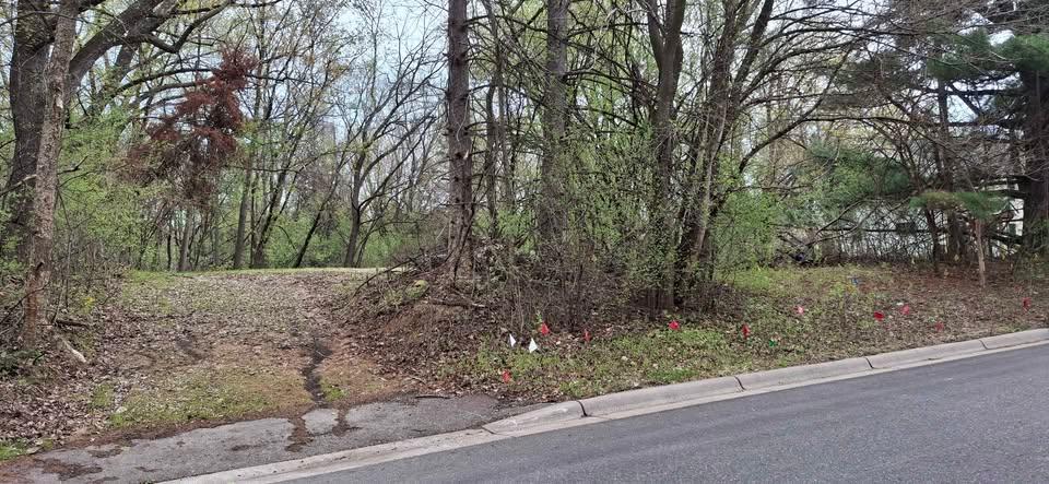 1830 Howard St 2.jpg