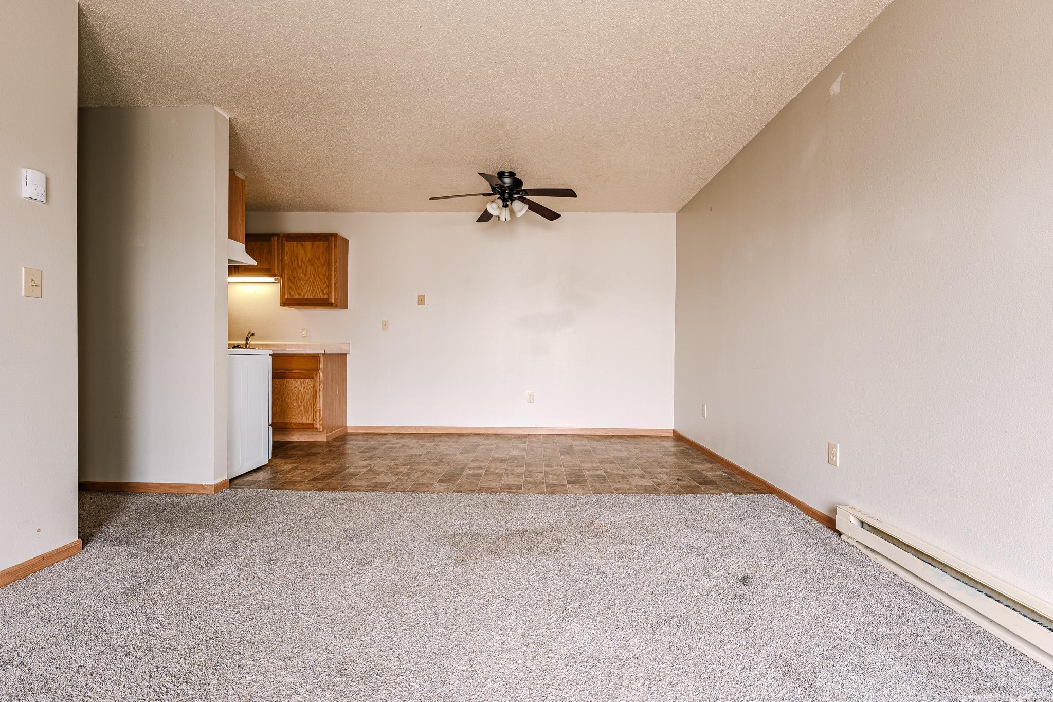 Living rm & dining rm.jpg