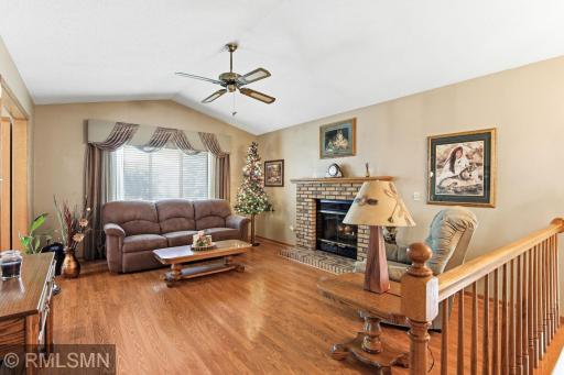 7-web-or-mls-18663-Jasmine-Way-07.jpg