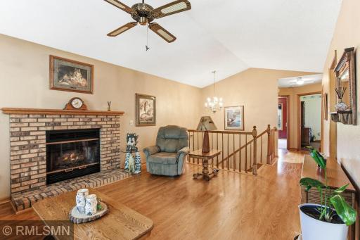 8-web-or-mls-18663-Jasmine-Way-08.jpg