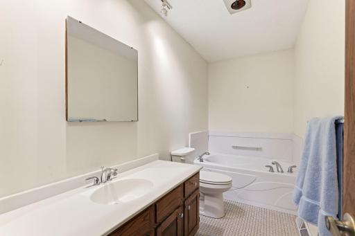 70 Valley Lane, Hastings, MN 55033