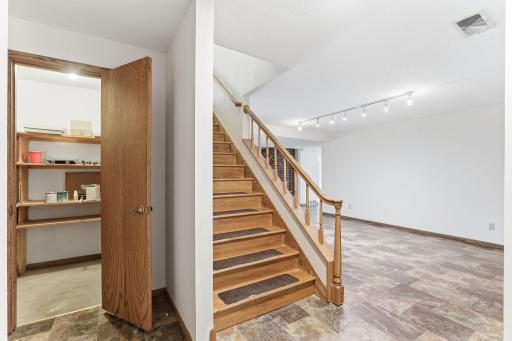 70 Valley Lane, Hastings, MN 55033