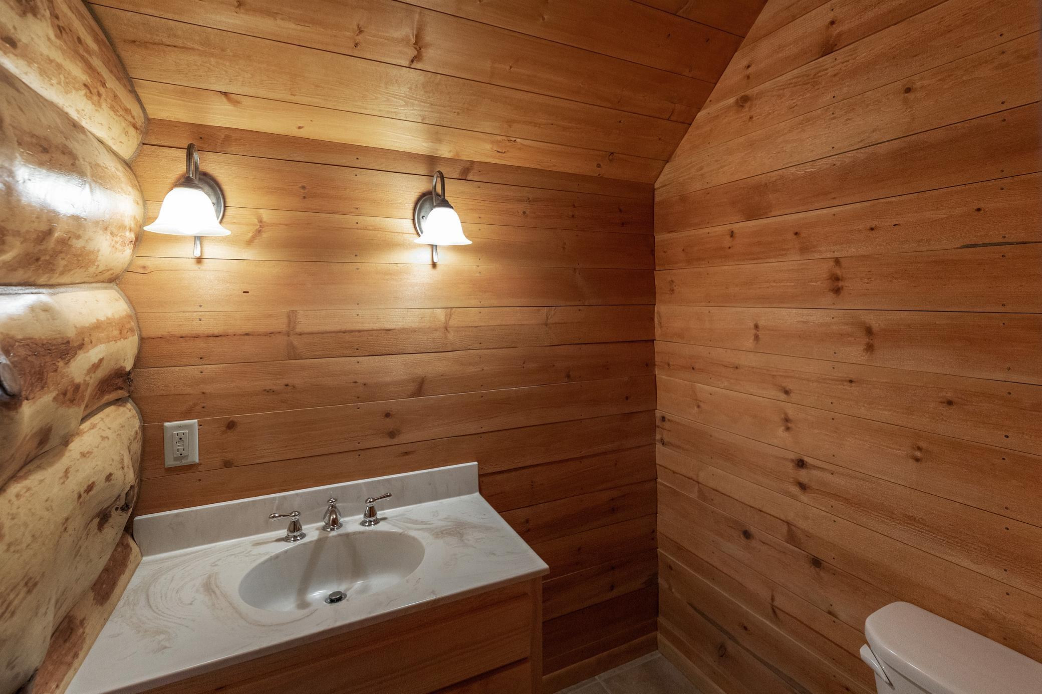 Loft 1/2 Bath