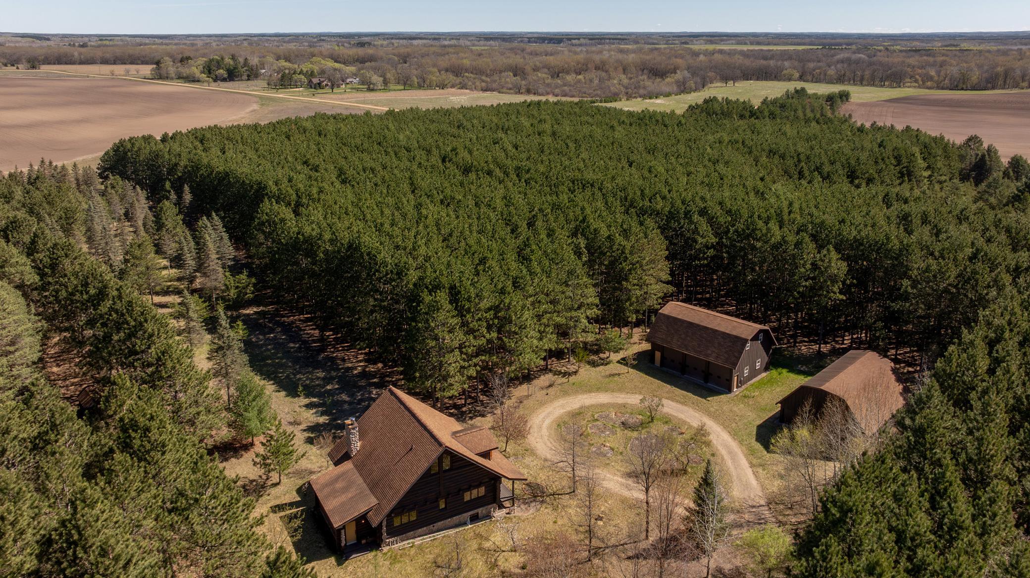 40 Acres - 10 mins North of Staples