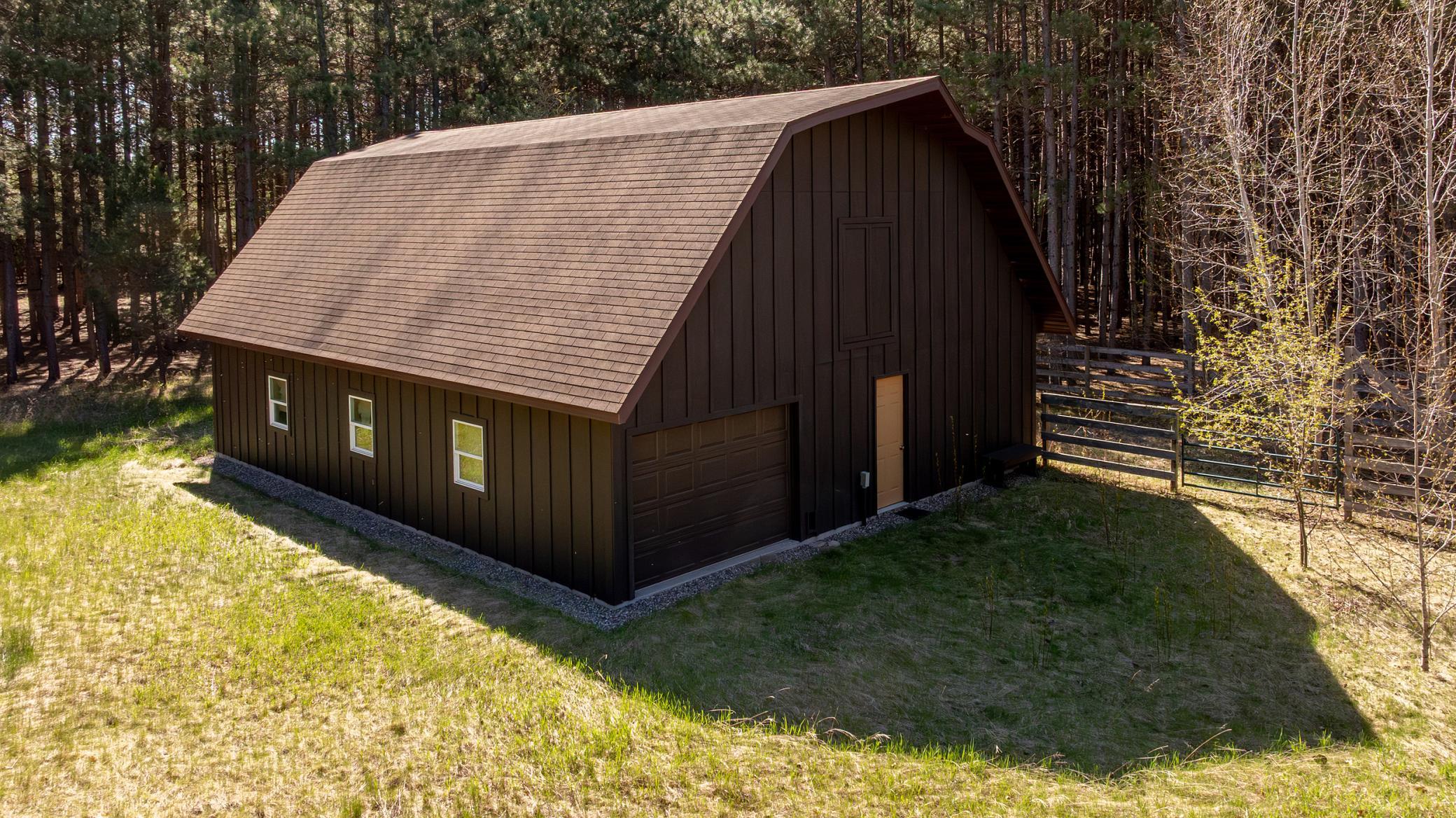 Barn / Garage 32x40