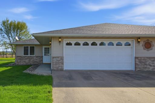 1709 Hiawatha Drive E, Wabasha, MN 55981