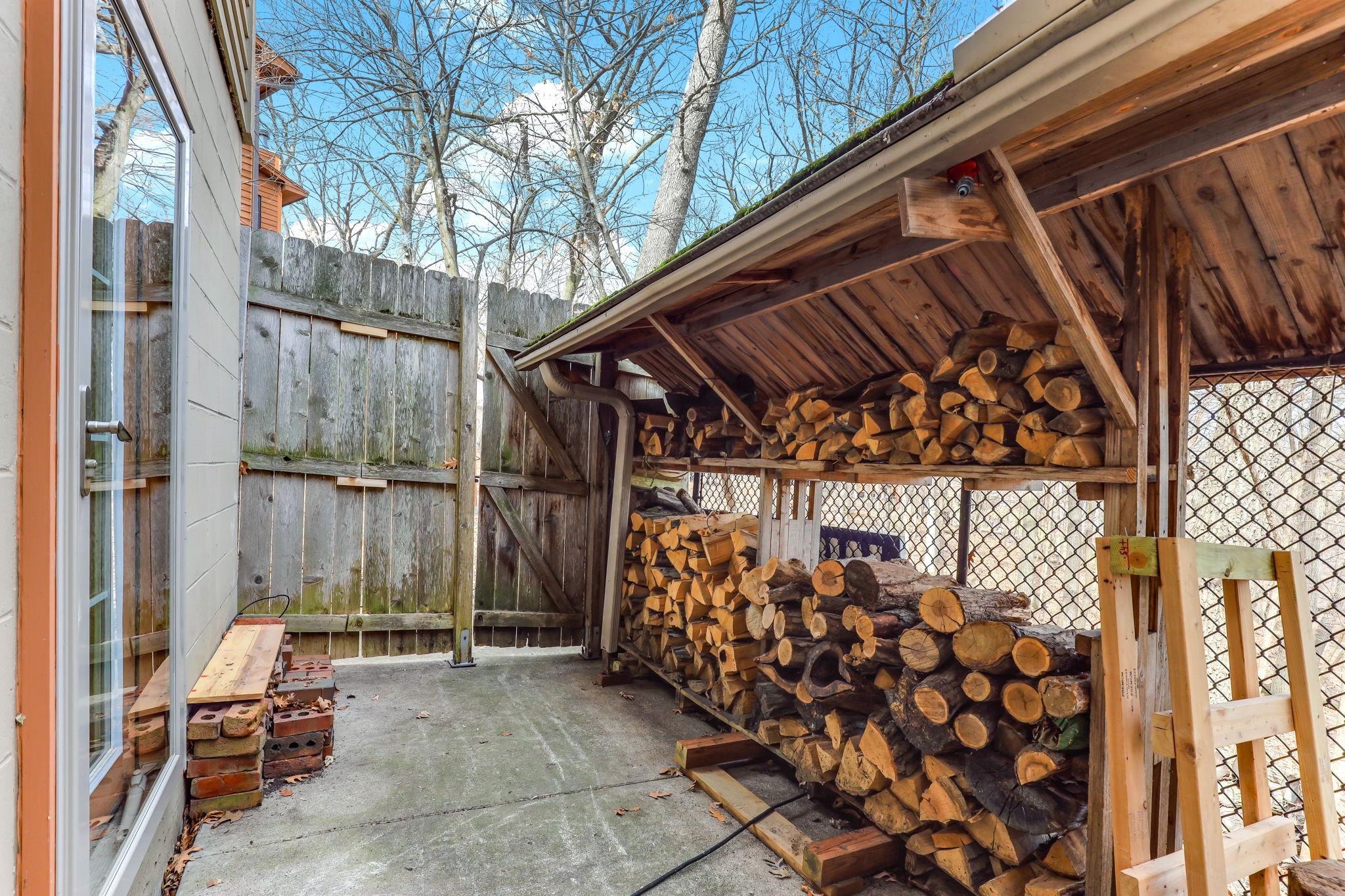 67-web-or-mls-16048-Baywood-Ln-67.jpg