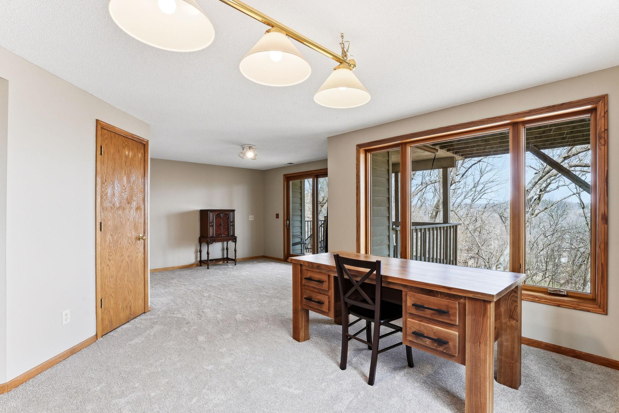 46-web-or-mls-16048-Baywood-Ln-46.jpg