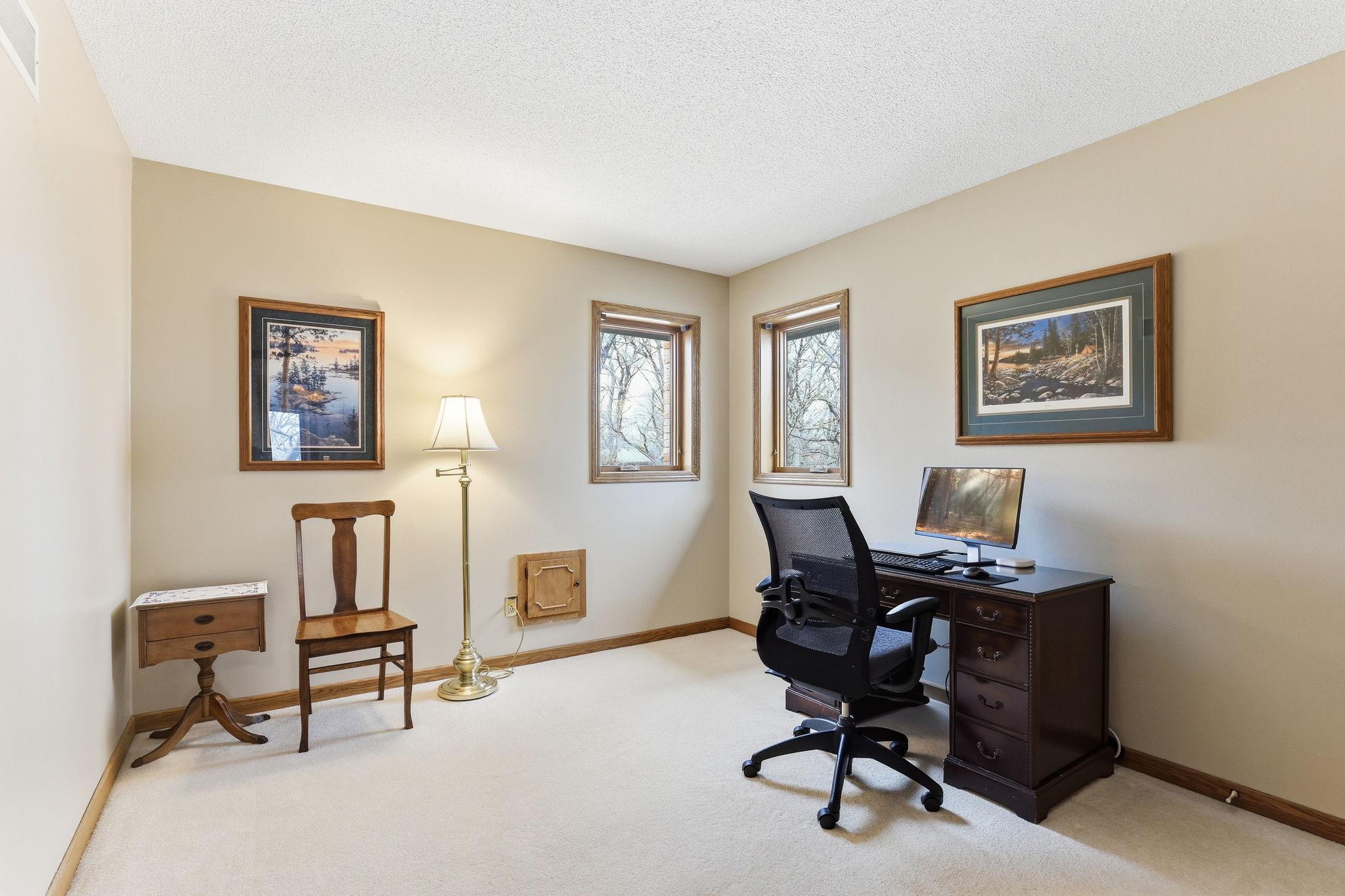 37-web-or-mls-16048-Baywood-Ln-37.jpg