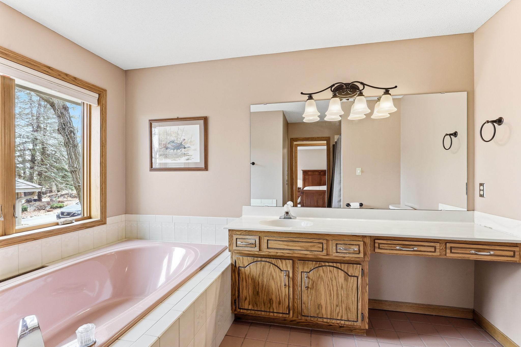 33-web-or-mls-16048-Baywood-Ln-33.jpg