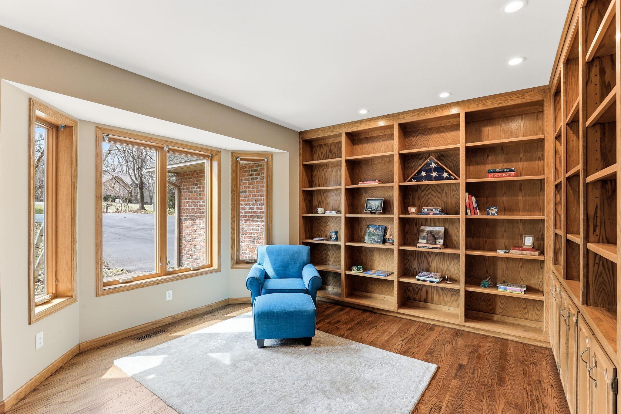 22-web-or-mls-16048-Baywood-Ln-22.jpg