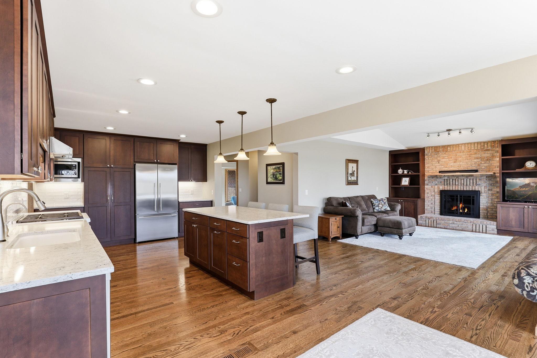 19-web-or-mls-16048-Baywood-Ln-19.jpg