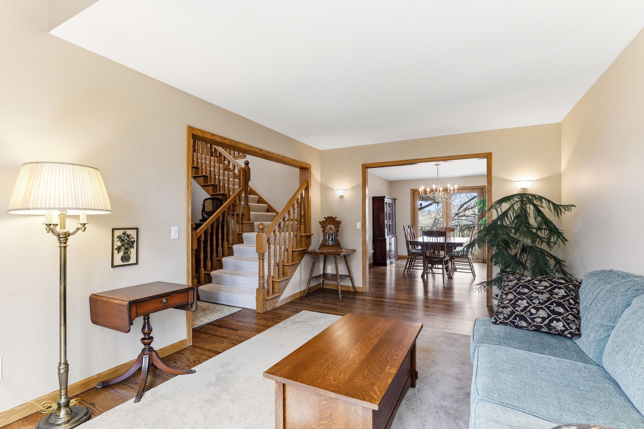 8-web-or-mls-16048-Baywood-Ln-08.jpg