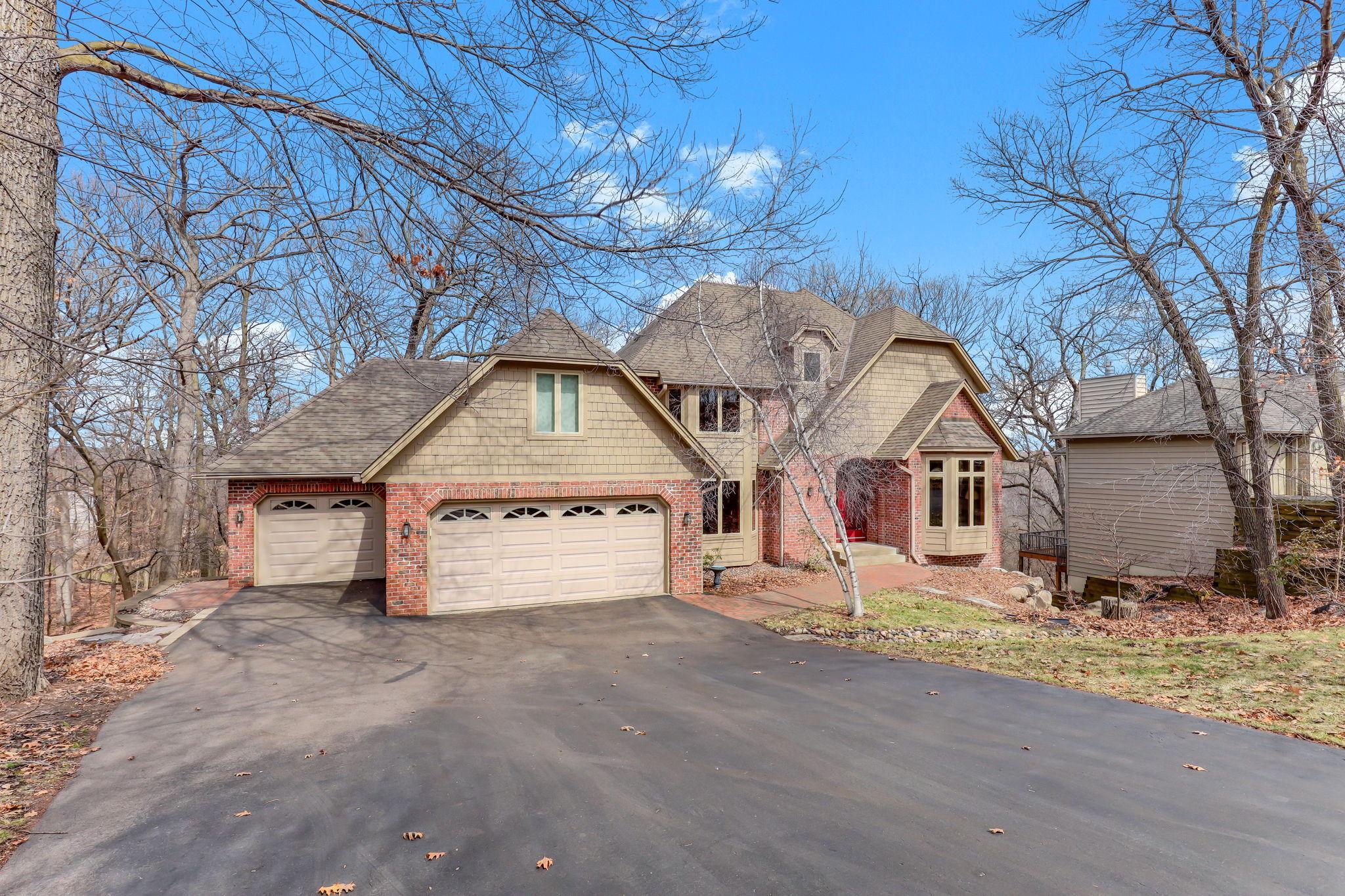 2-web-or-mls-16048-Baywood-Ln-02.jpg