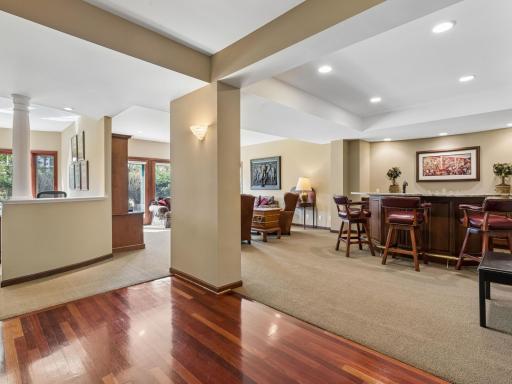 25 Bello Drive, Minneapolis, MN 55439