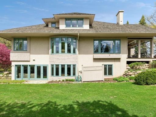 25 Bello Drive, Minneapolis, MN 55439