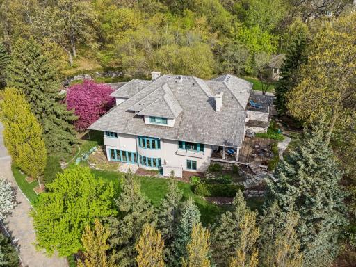 25 Bello Drive, Minneapolis, MN 55439