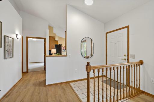 189 Wedgewood Drive, Saint Paul, MN 55115