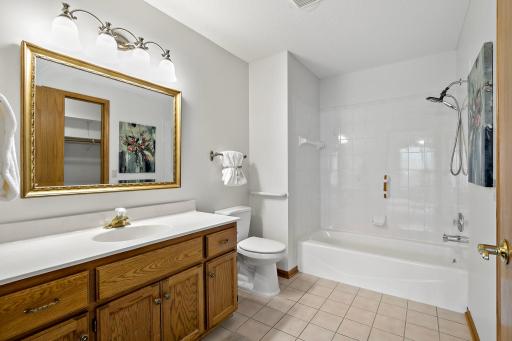 189 Wedgewood Drive, Saint Paul, MN 55115