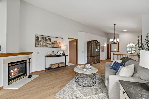 189 Wedgewood Drive, Saint Paul, MN 55115