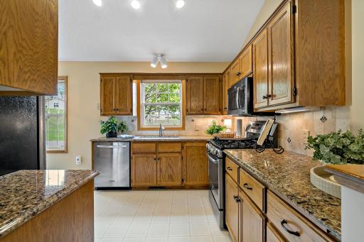 189 Wedgewood Drive, Saint Paul, MN 55115